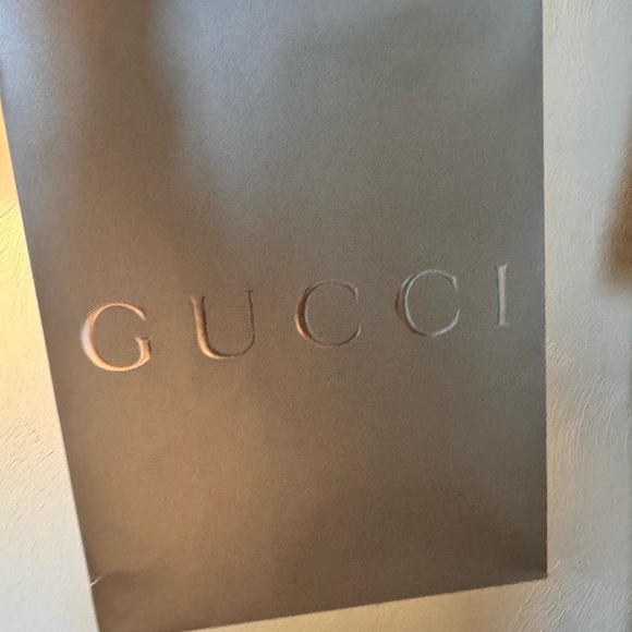 Gucci, Rare metallic gold Gucci mini sachel with bonus Gucci charm - Picture 13 of 14